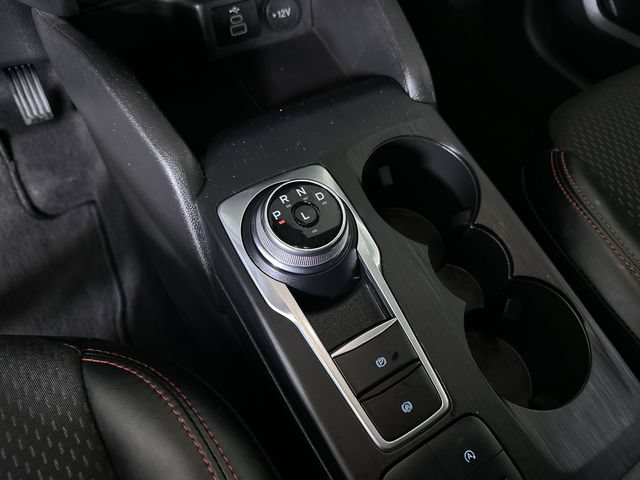 Used 2025 Ford Escape ST-Line Select AWD/4WD image 16