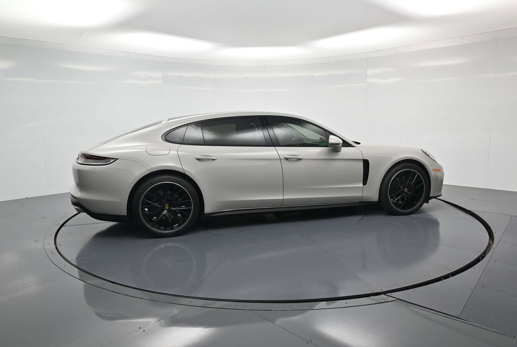 Certified 2022 Porsche Panamera 4 Executive image 31
