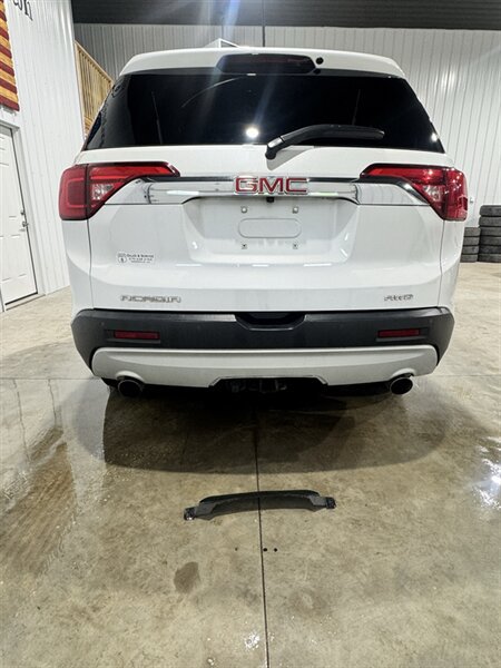 Used 2017 GMC Acadia SLT AWD/4WD image 5