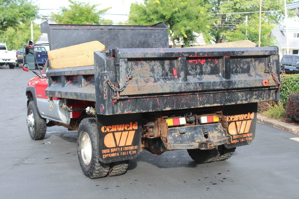 Used 2005 GMC Sierra 3500 2WD Regular Cab image 4