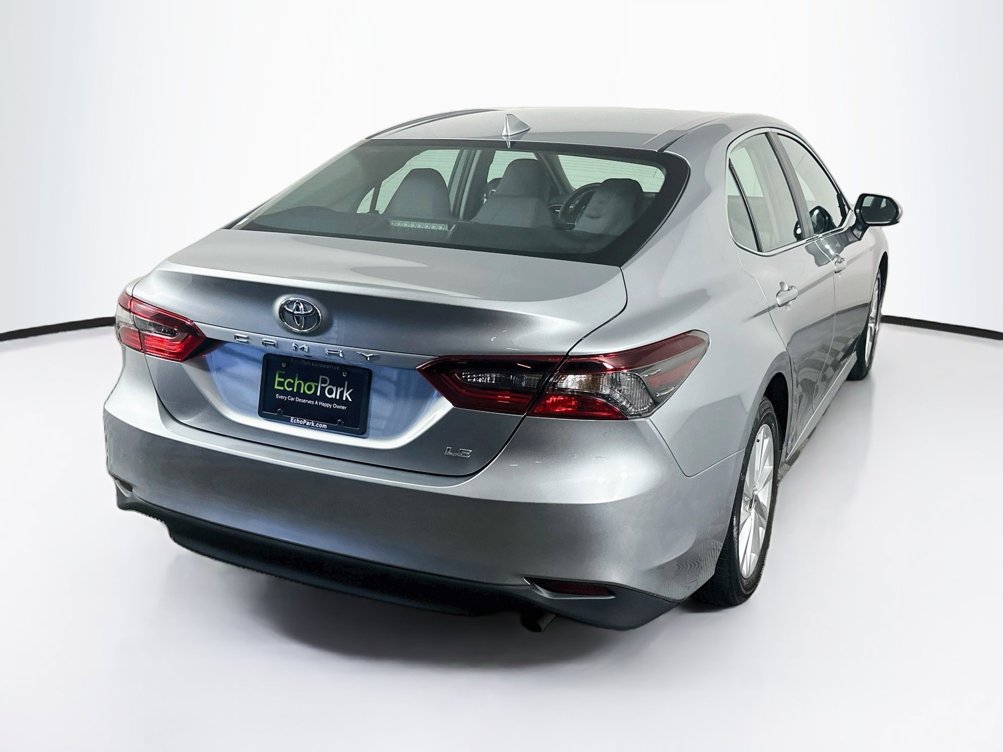 Used 2023 Toyota Camry LE FWD image 9