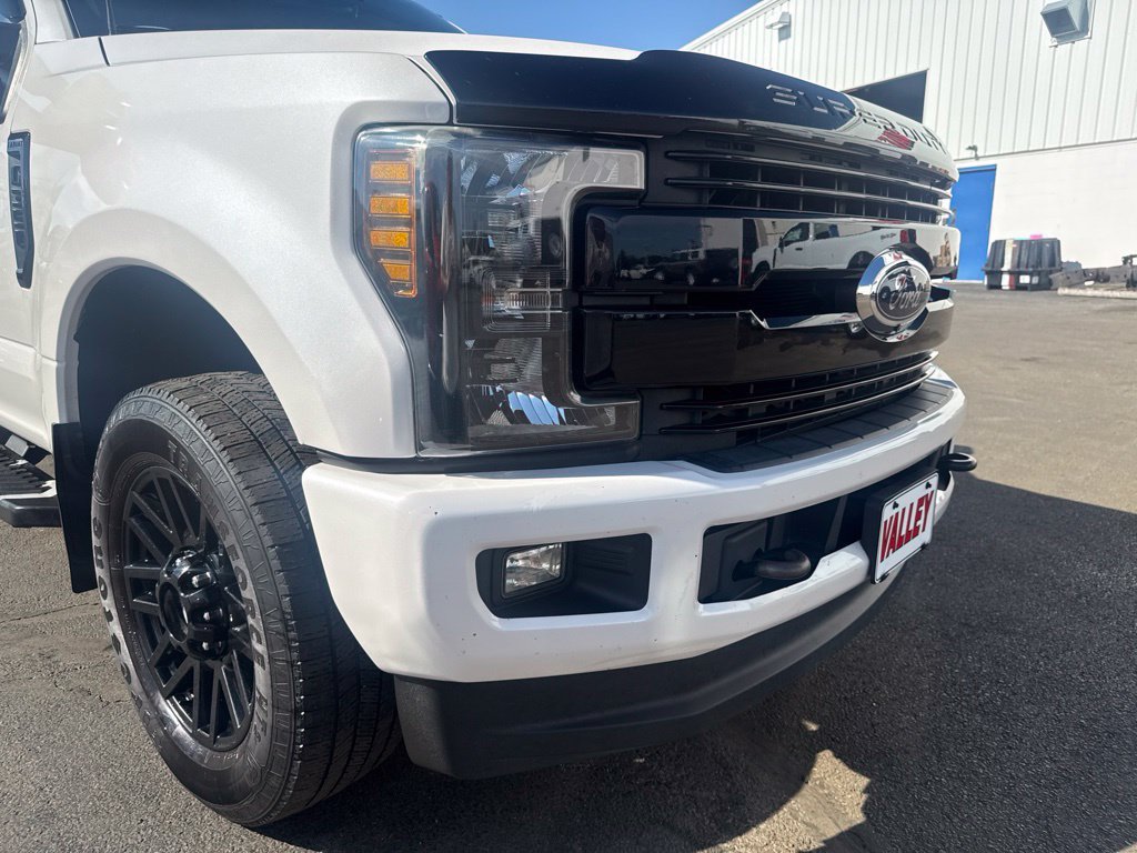 Used 2019 Ford F350 Lariat w/ Lariat Ultimate Package AWD/4WD image 15