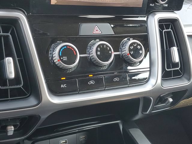 Certified 2023 Kia Sorento LX FWD image 26