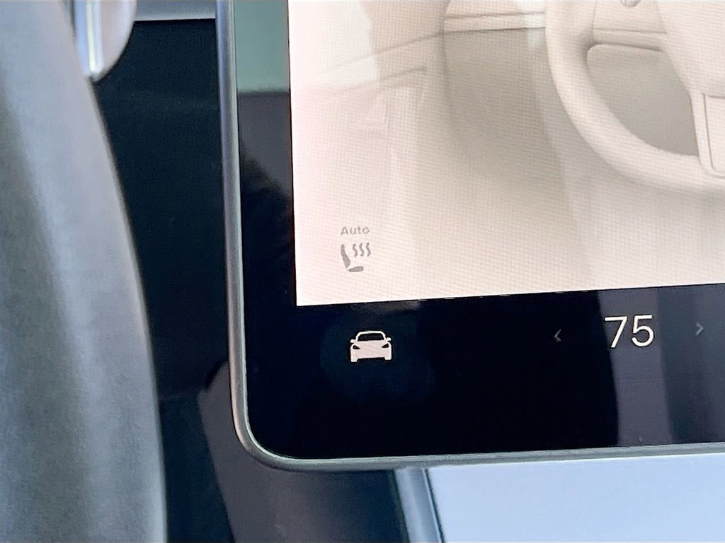 Used 2020 Tesla Model Y Long Range image 20