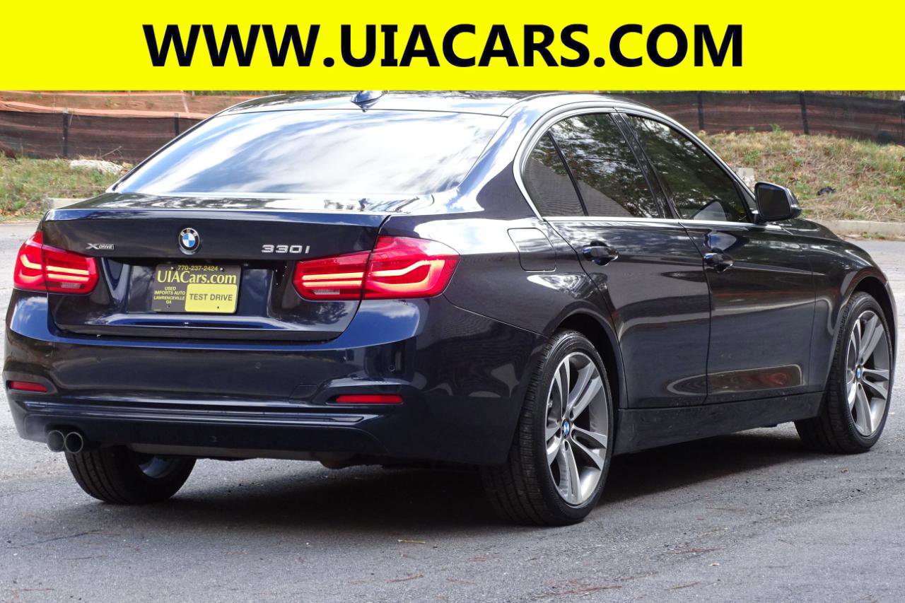 Used 2017 BMW 330i xDrive Sedan AWD/4WD image 10