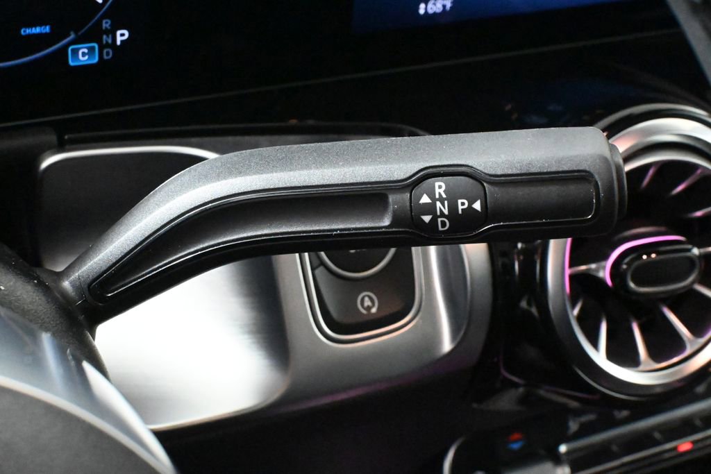 Certified 2026 Mercedes-Benz GLB 250 4MATIC image 25