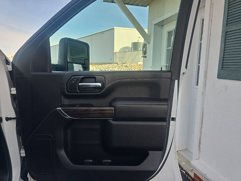 Used 2022 Chevrolet Silverado 2500 LT w/ Convenience Package image 25