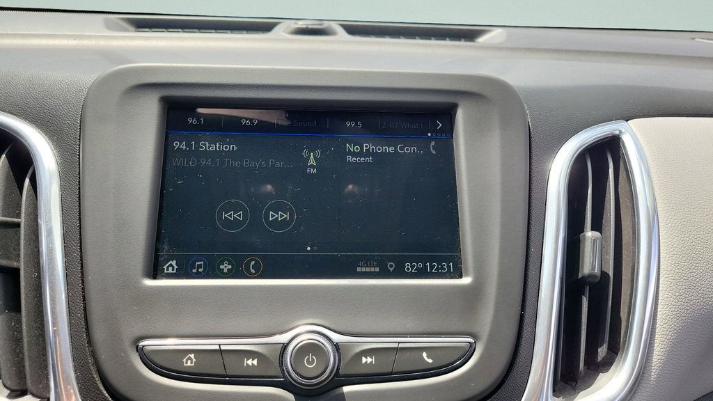 Used 2019 Chevrolet Equinox LS image 17