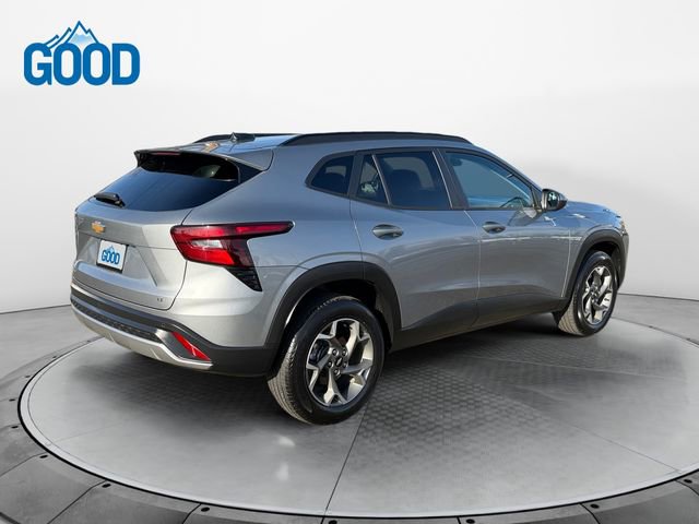 Used 2025 Chevrolet Trax LT w/ Driver Confidence Package image 5