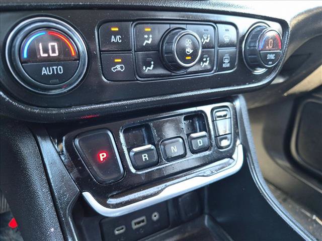 Used 2020 GMC Terrain SLE w/ Driver Convenience Package FWD image 16