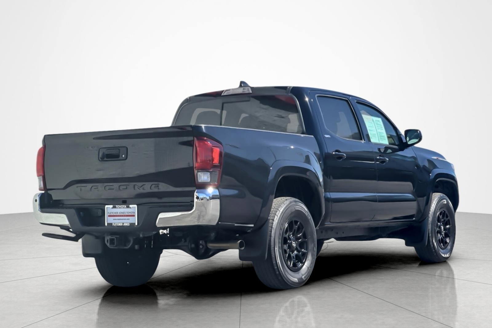 Used 2022 Toyota Tacoma SR5 image 5