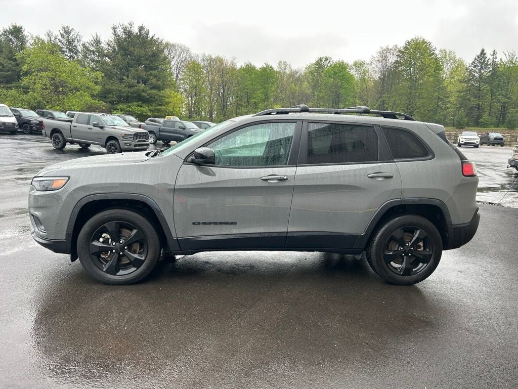 Used 2023 Jeep Cherokee Altitude Lux AWD/4WD image 3