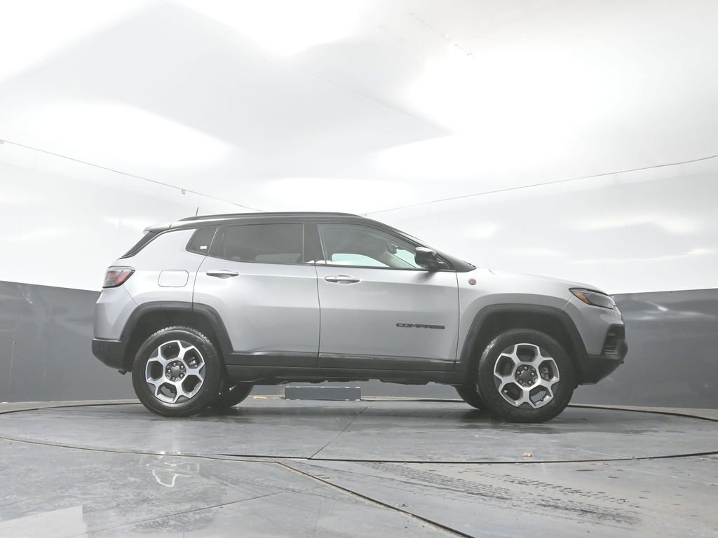 Used 2022 Jeep Compass Trailhawk w/ Trailhawk Elite Group image 51