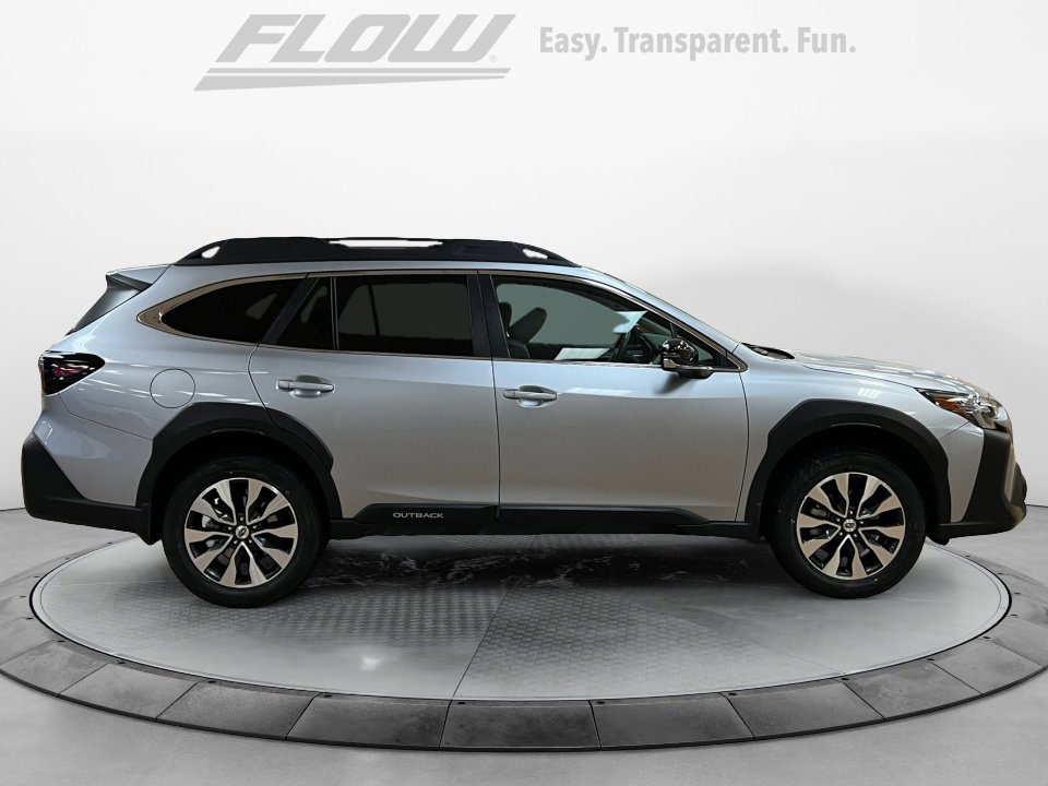 Used 2023 Subaru Outback Limited image 10