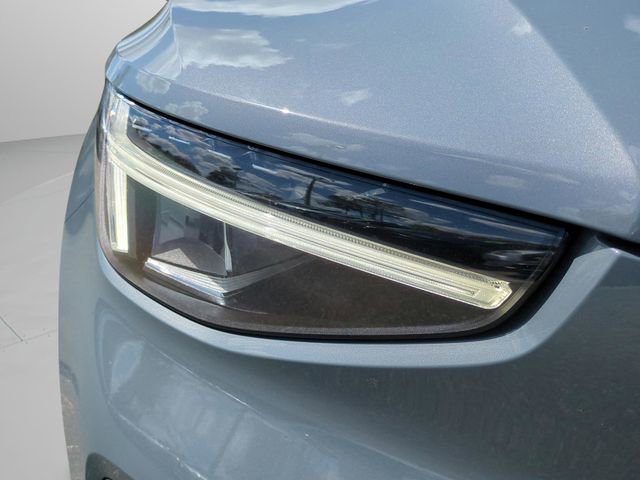 Used 2023 Volvo XC40 B5 Plus w/ Protection Package Premier AWD/4WD image 9