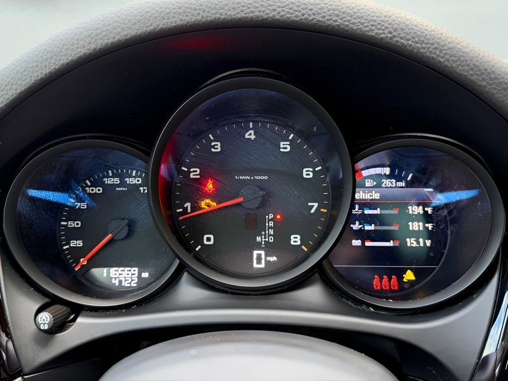 Used 2021 Porsche Macan image 41