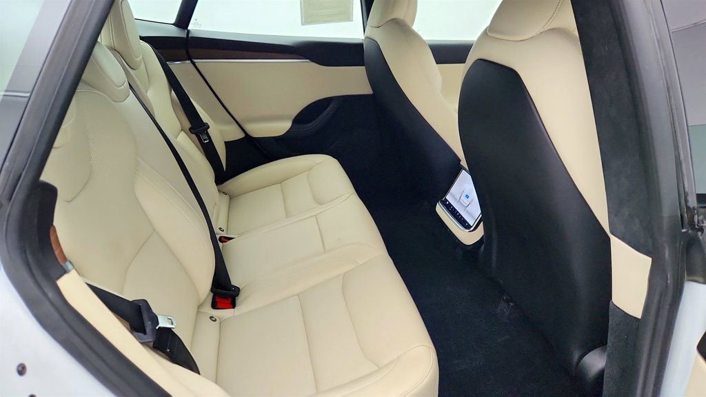 Used 2023 Tesla Model S image 25