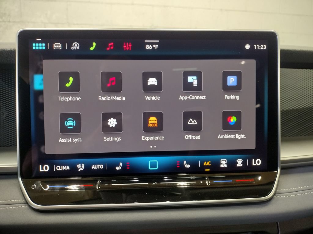 New 2026 Volkswagen Tiguan SE AWD/4WD image 30
