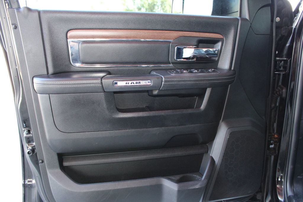 Used 2014 RAM 2500 Laramie w/ Convenience Group AWD/4WD image 11