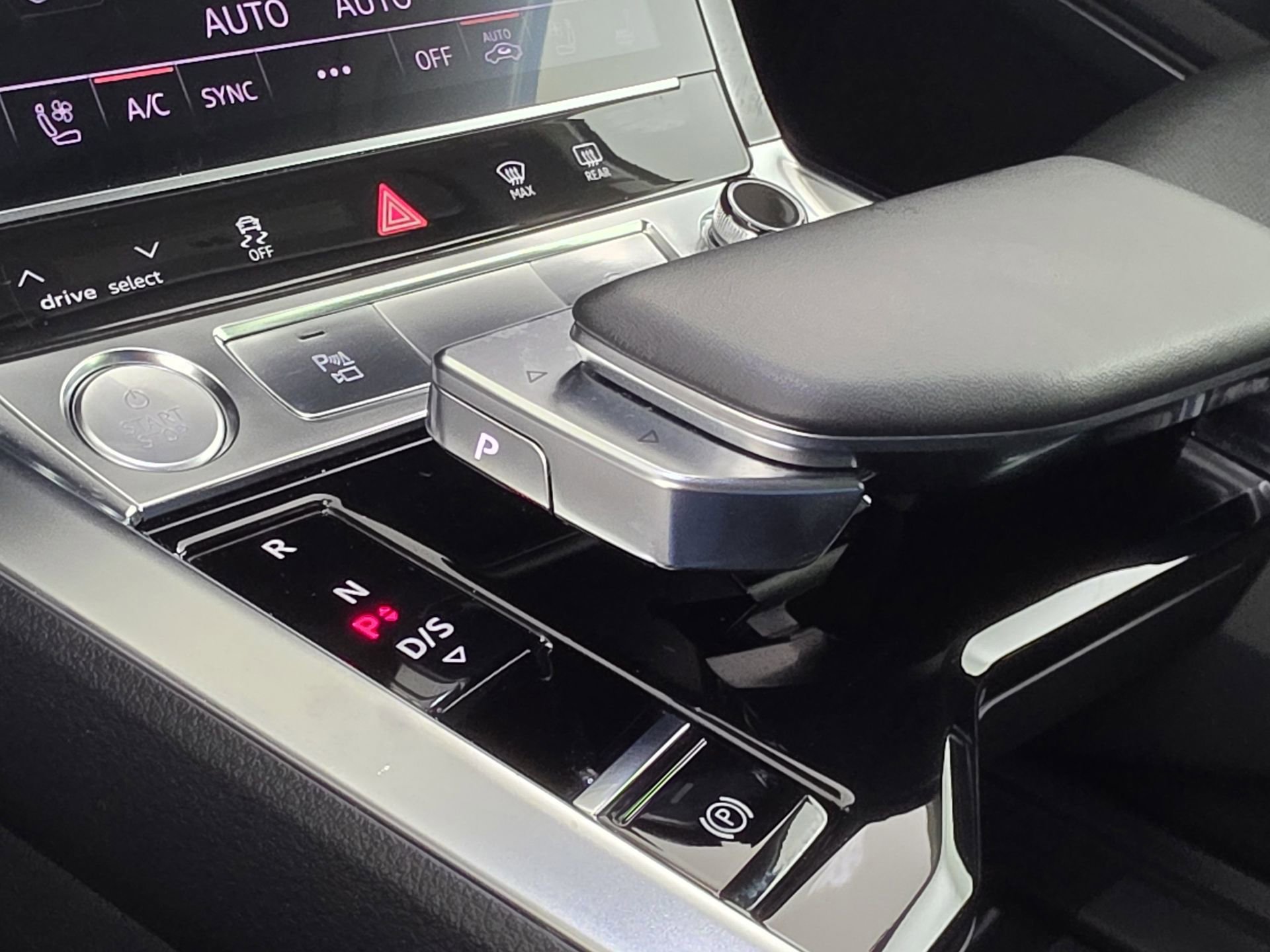 Used 2019 Audi e-tron Premium Plus w/ Cold Weather Package AWD/4WD image 34