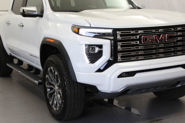 New 2026 GMC Canyon Denali AWD/4WD image 2