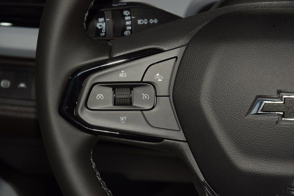 New 2027 Chevrolet Bolt RS FWD image 34