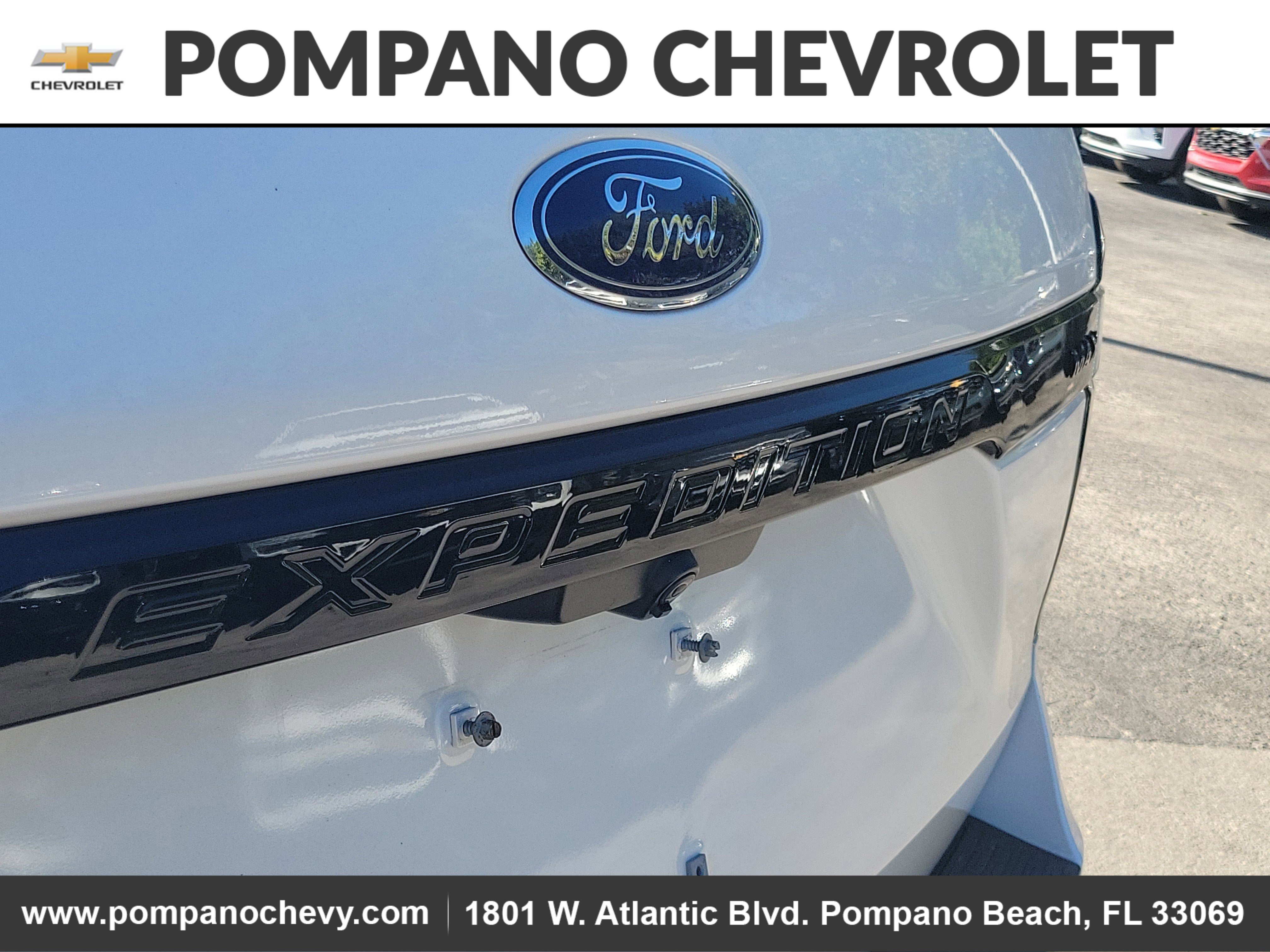 Used 2019 Ford Expedition Max Limited w/ Equipment Group 303A image 7