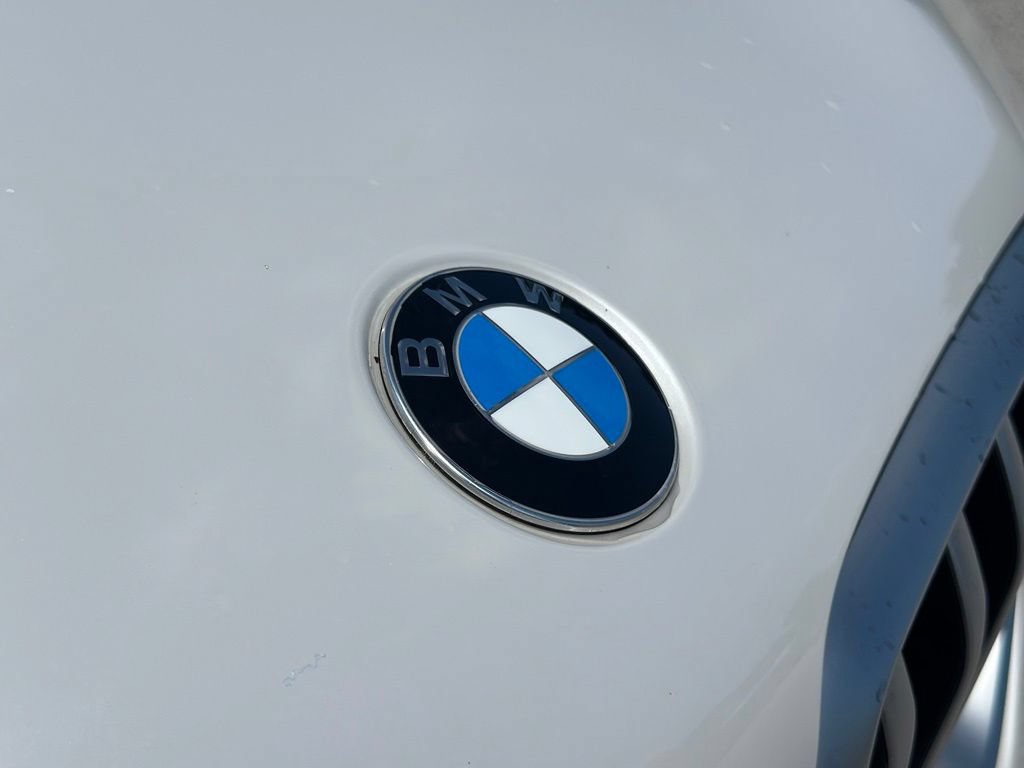 Used 2022 BMW X6 xDrive40i w/ M Sport Package AWD/4WD image 10