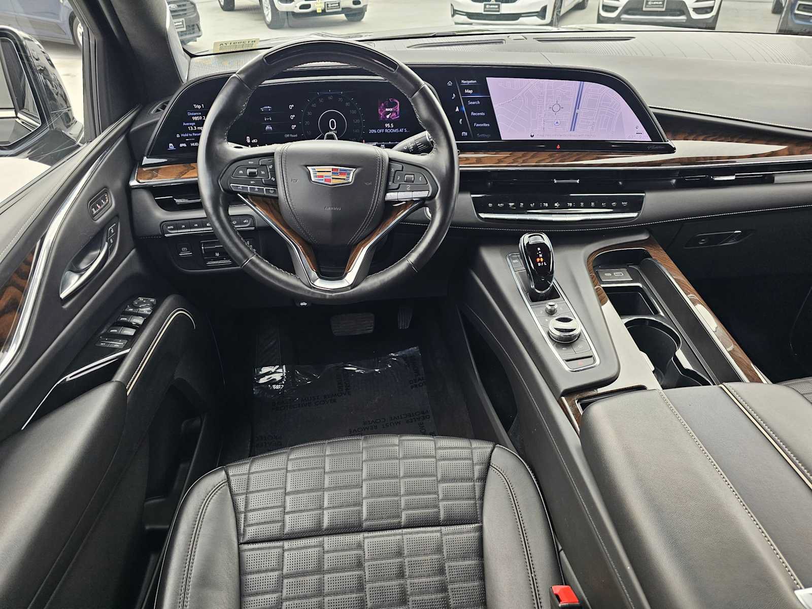 Used 2024 Cadillac Escalade ESV Premium Luxury Platinum AWD/4WD image 21
