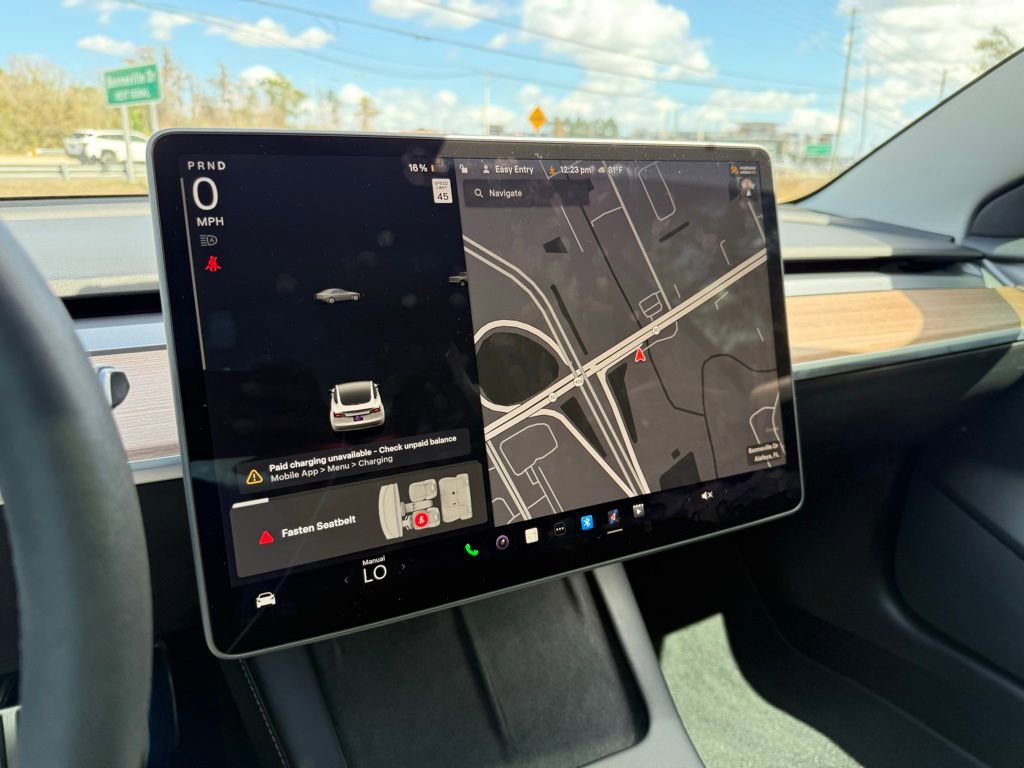 Used 2021 Tesla Model 3 Performance image 20