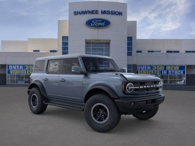 New 2025 Ford Bronco Outer Banks w/ Sasquatch Package AWD/4WD image 7