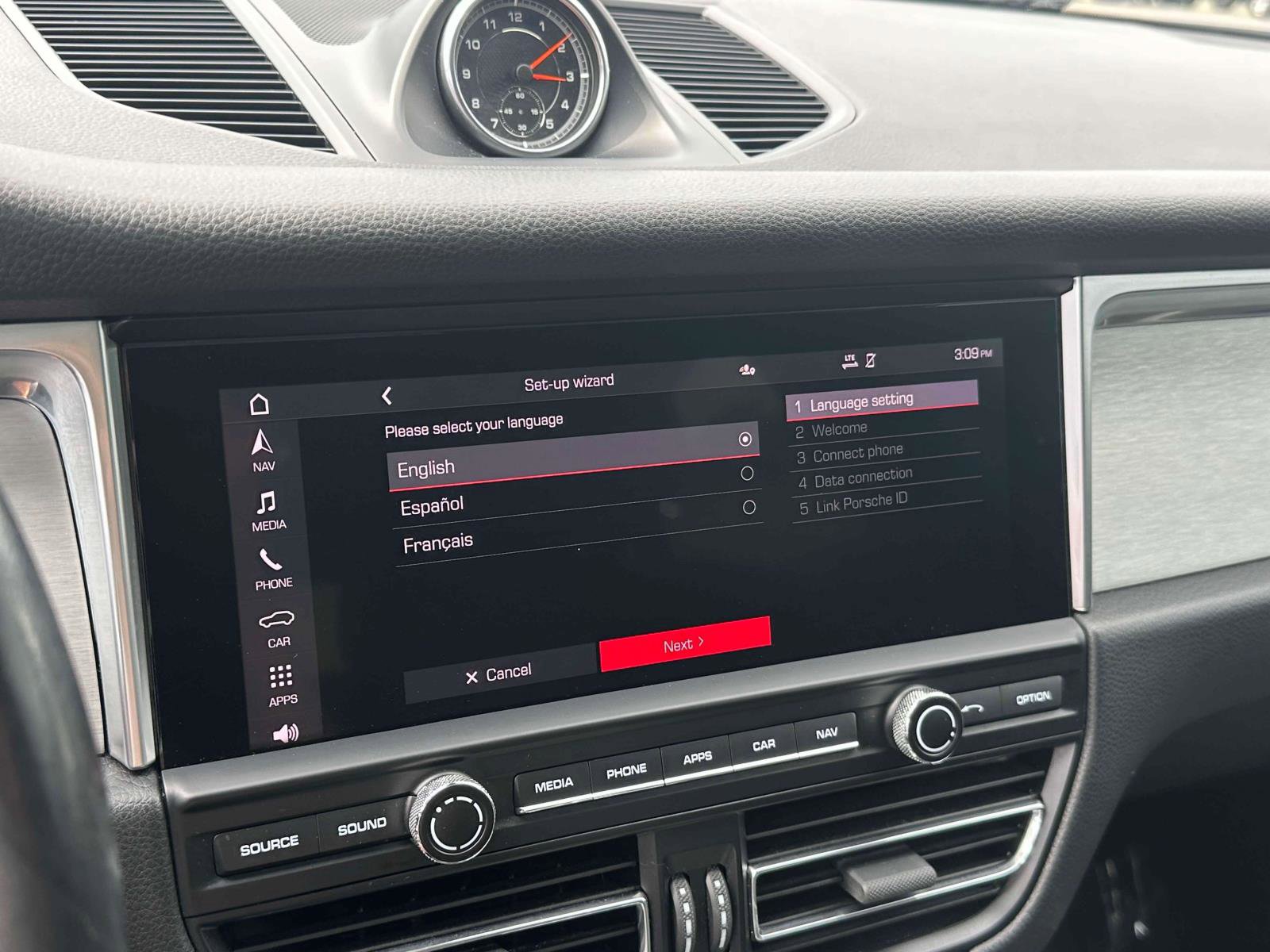 Used 2019 Porsche Macan S w/ Premium Package Plus image 27