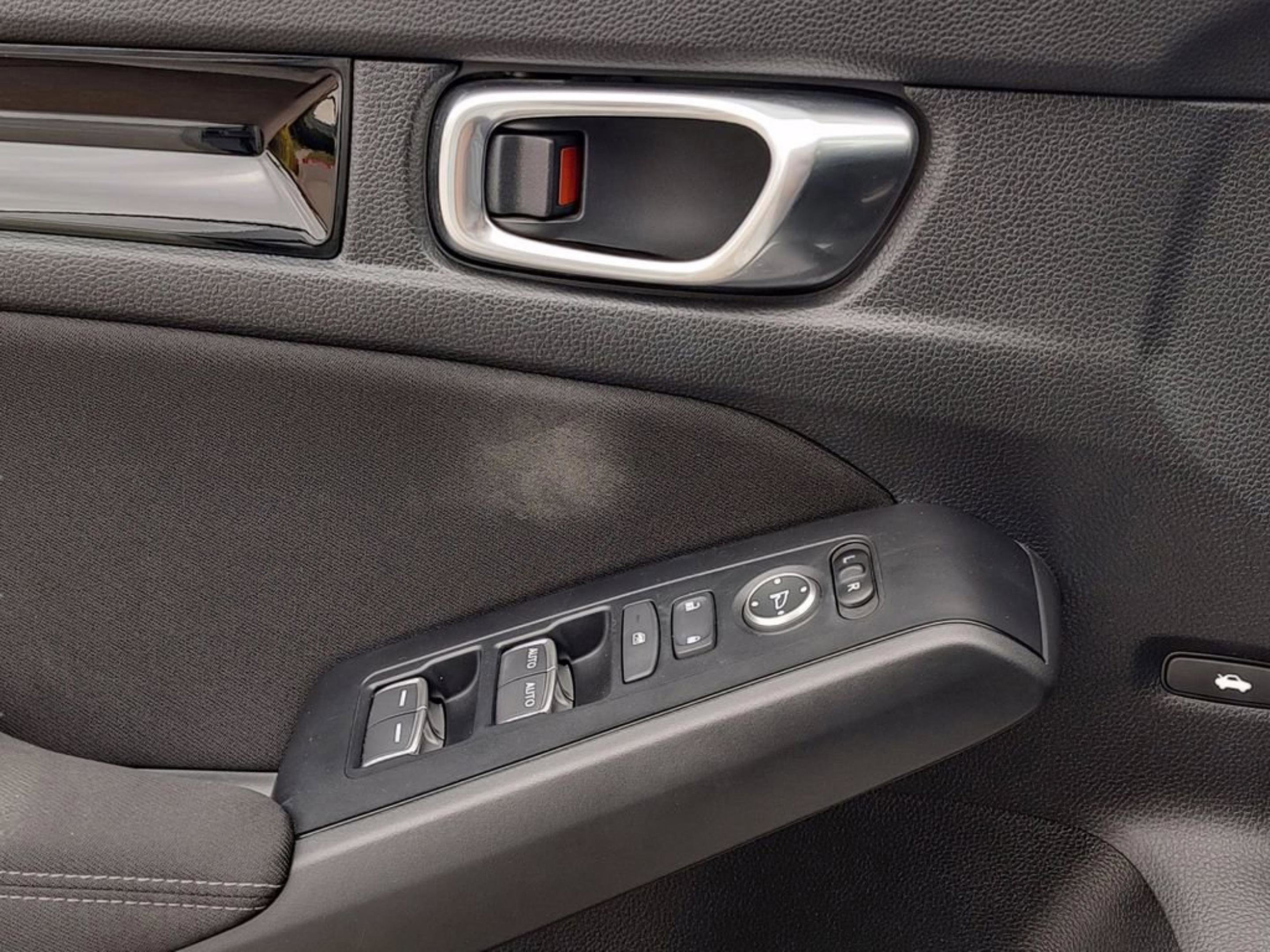Used 2025 Honda Civic Sport image 24
