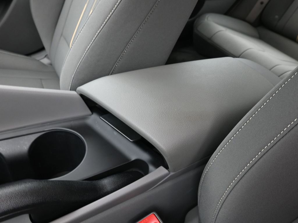 Certified 2026 Hyundai Elantra Sport w/ Cargo Package FWD image 21