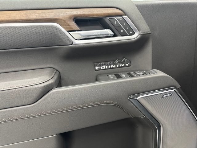 New 2026 Chevrolet Silverado 1500 High Country w/ Technology Package AWD/4WD image 9