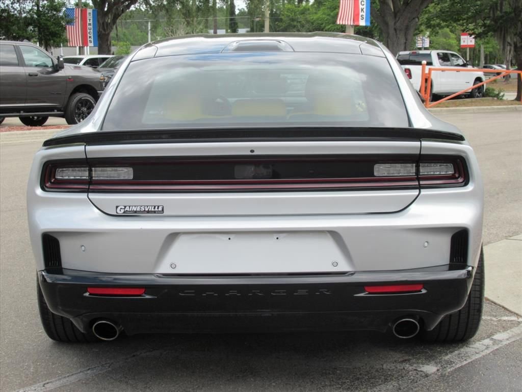 Used 2026 Dodge Charger Scat Pack AWD/4WD image 6