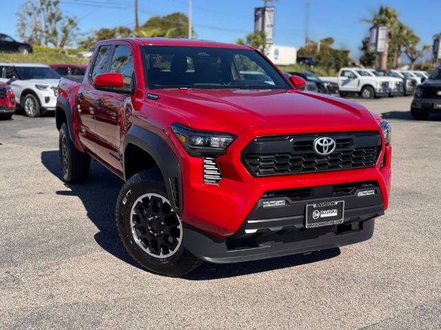 Used 2025 Toyota Tacoma TRD Off-Road AWD/4WD image 2