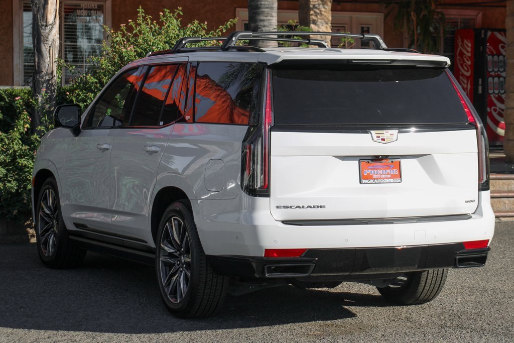 Used 2023 Cadillac Escalade Sport Platinum image 7