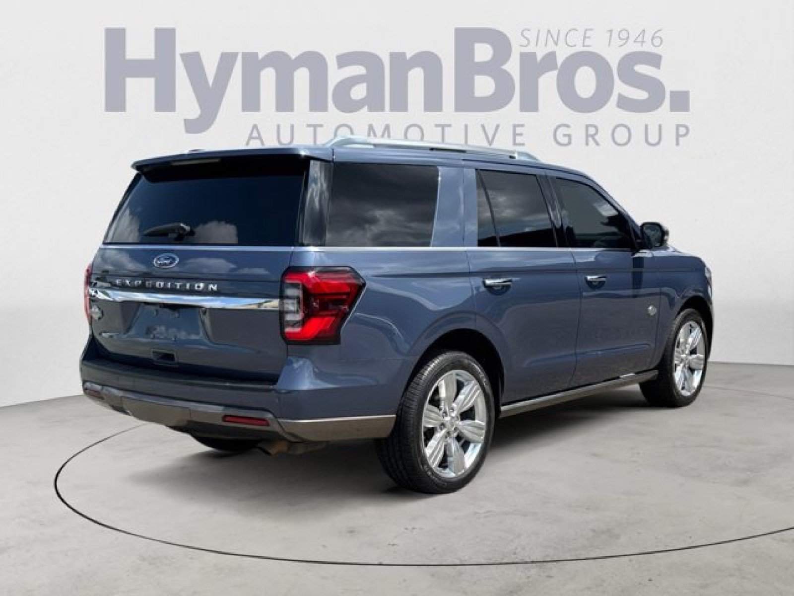 Used 2022 Ford Expedition King Ranch RWD image 3