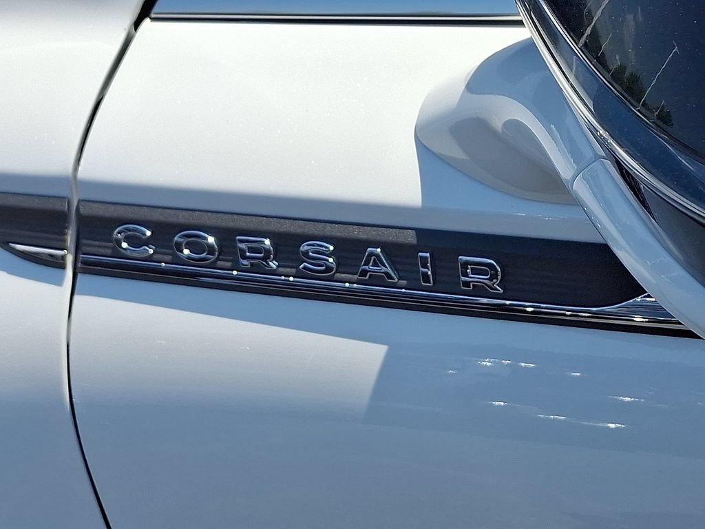 Used 2023 Lincoln Corsair Reserve w/ Equipment Group 201A AWD/4WD image 30