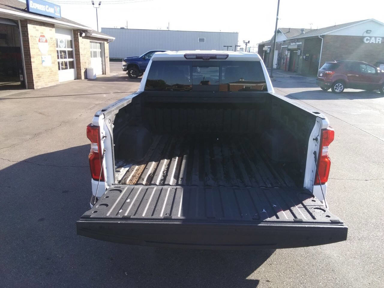 Used 2020 Chevrolet Silverado 1500 High Country w/ Technology Package image 10