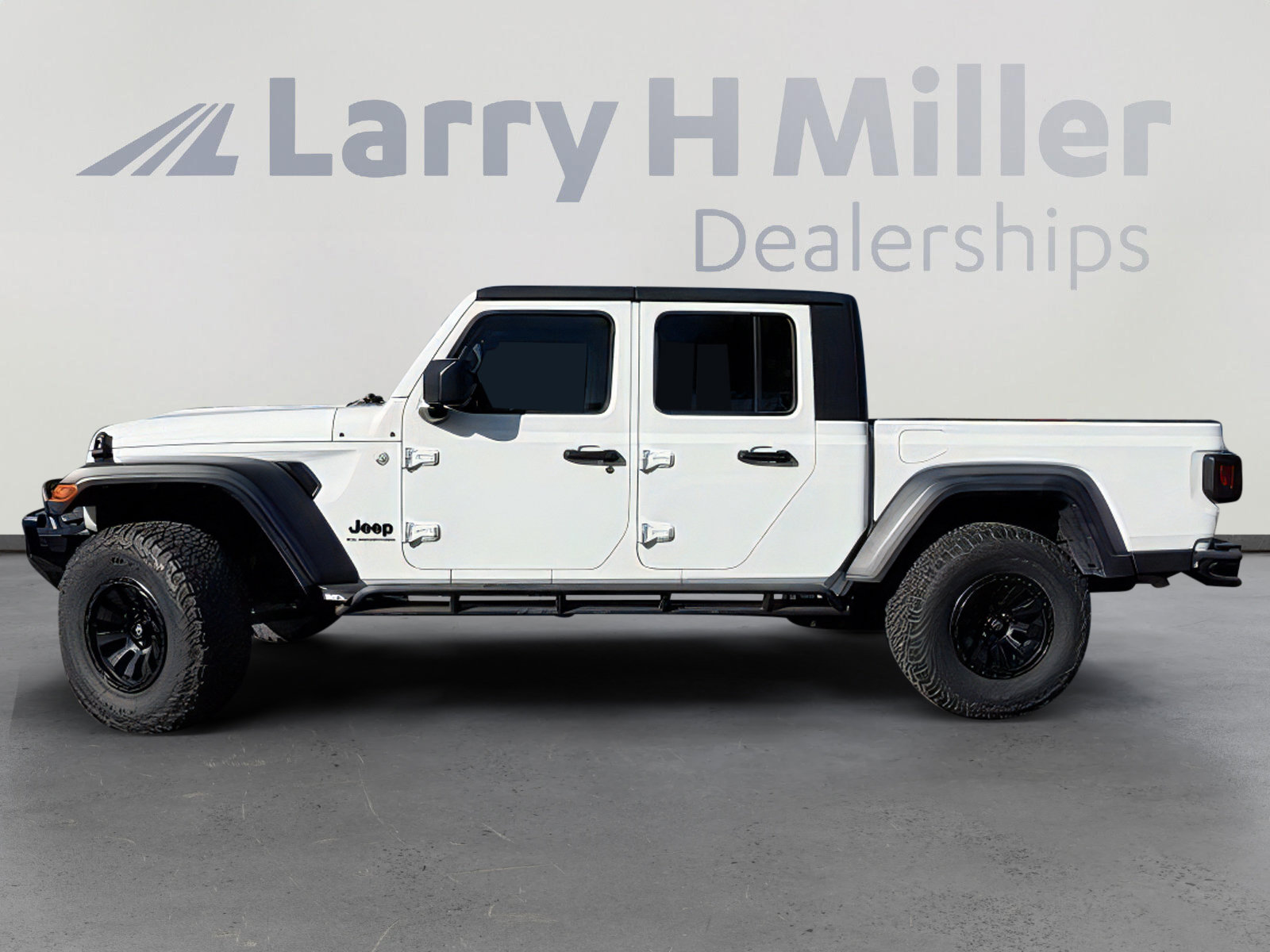 Used 2020 Jeep Gladiator Sport w/ Quick Order Package 24S AWD/4WD image 2