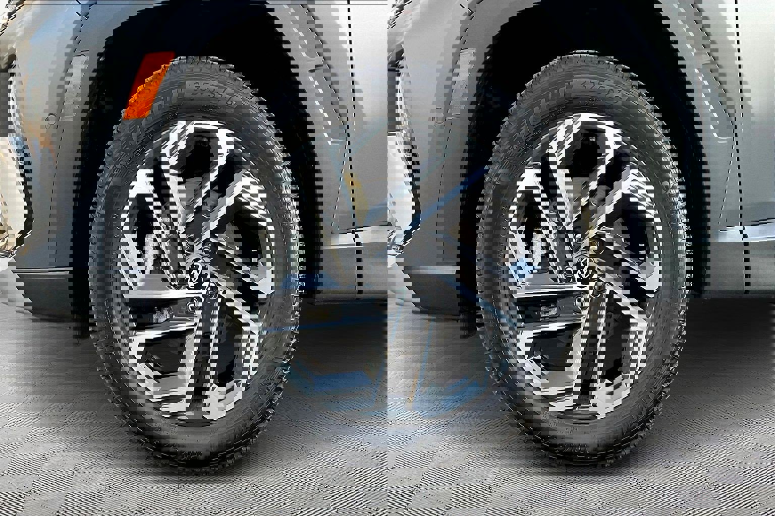 Used 2025 Hyundai Tucson Limited image 35