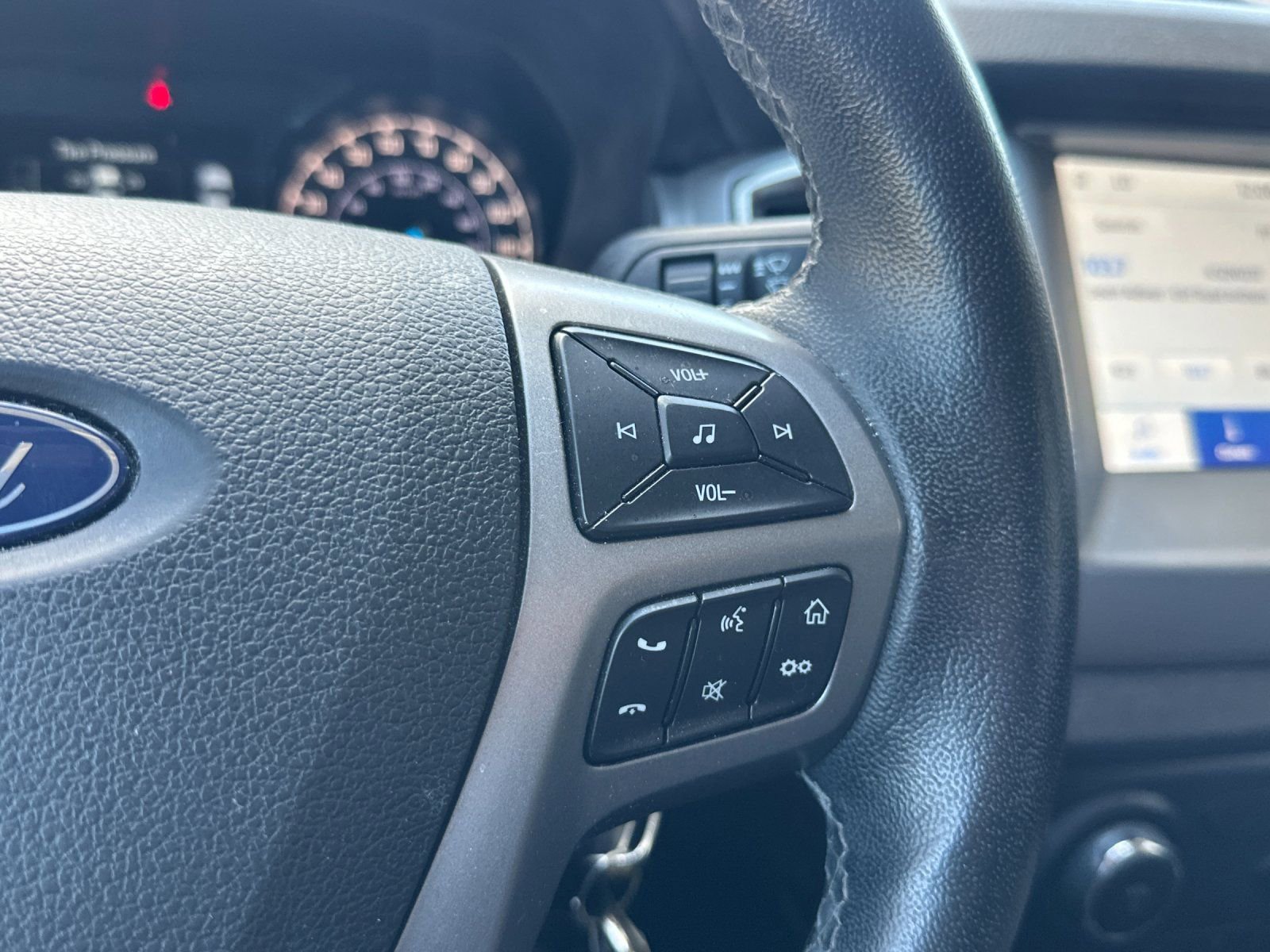 Used 2022 Ford Ranger XLT w/ Equipment Group 301A Mid AWD/4WD image 24