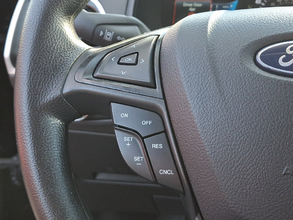 Certified 2024 Ford Edge SE w/ Black Appearance Package AWD/4WD image 21