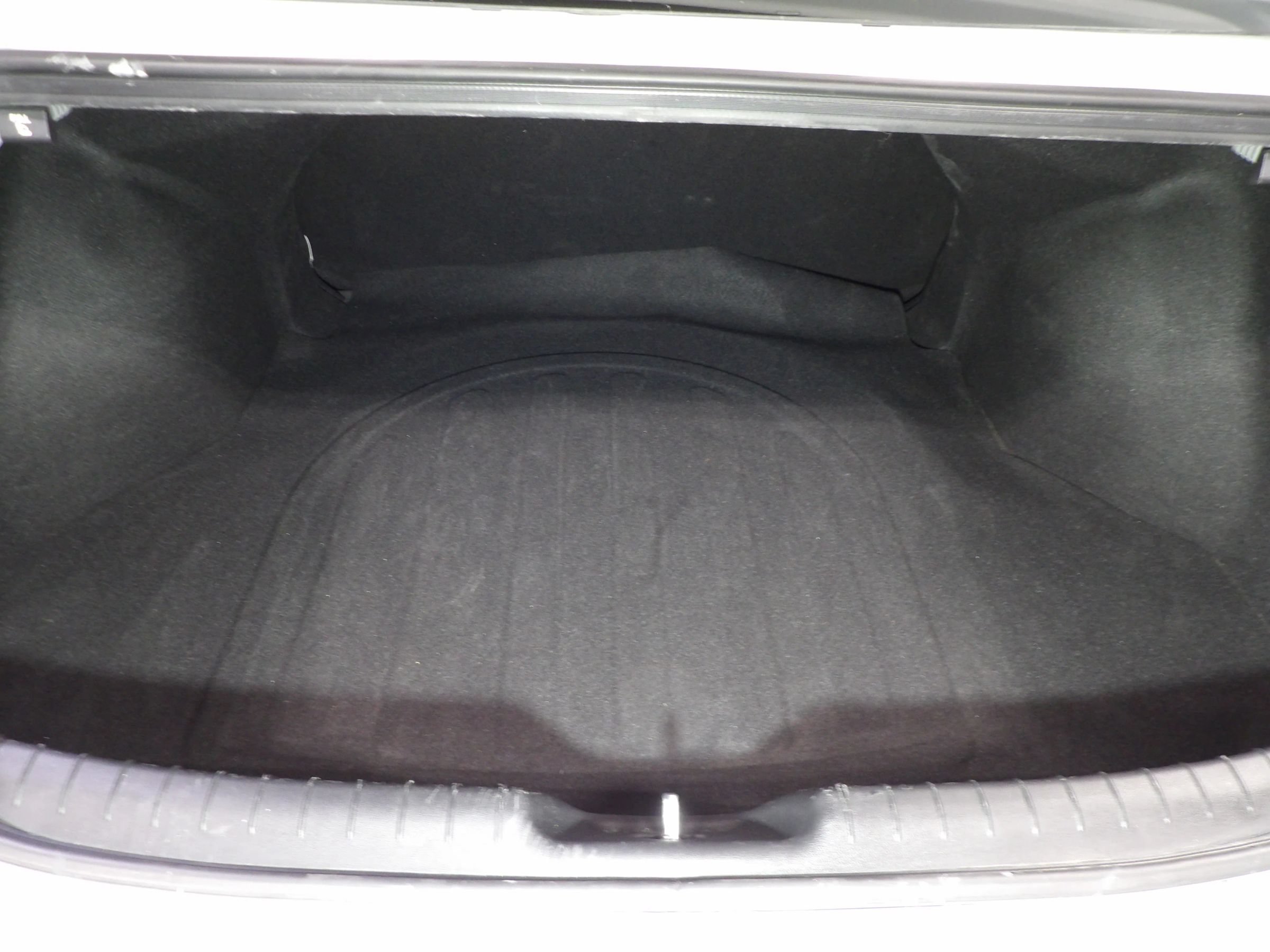Used 2026 Hyundai Elantra Sport FWD image 7