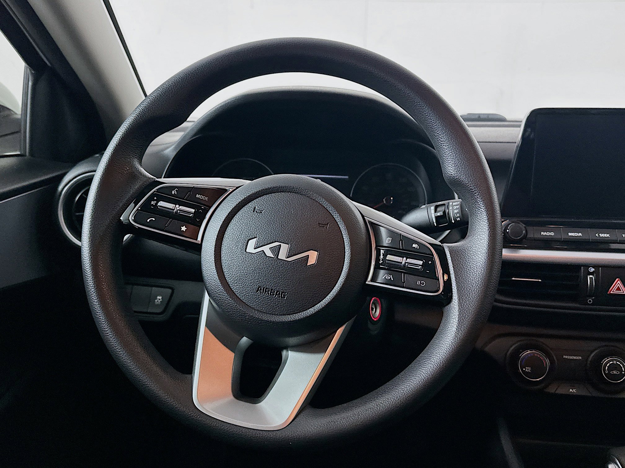 Used 2024 Kia Forte LX FWD image 17