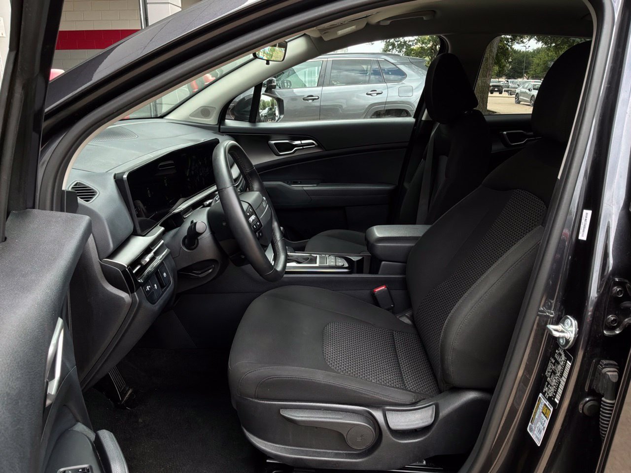 Used 2026 Kia Sportage LX FWD image 10