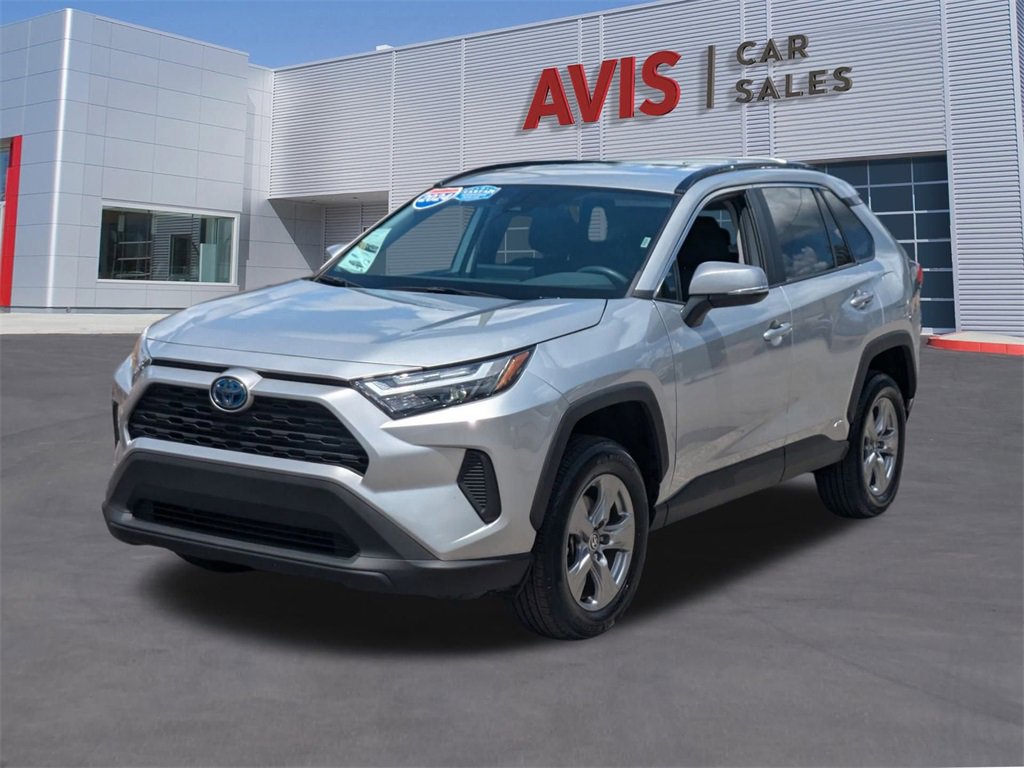 Used 2024 Toyota RAV4 XLE image 1
