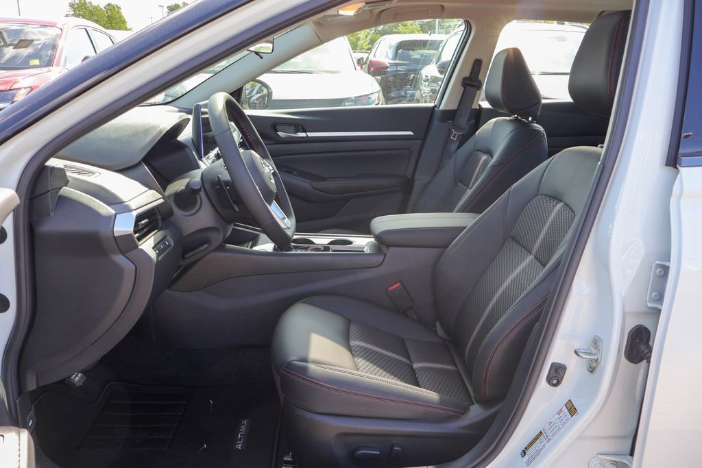 New 2026 Nissan Altima 2.5 SR FWD image 7